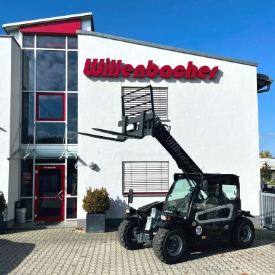 Diesel-Allrad-Teleskopstapler-Merlo-P-27-6-Plus