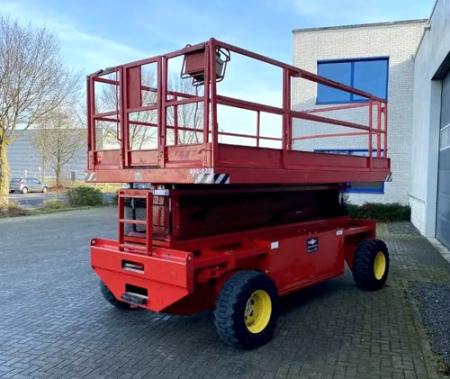 Q135-4WD-HollandLift.jpg_1